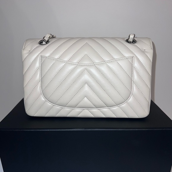Pre-owned Chanel Classic Double Flap - Small - Picture 2 of 13